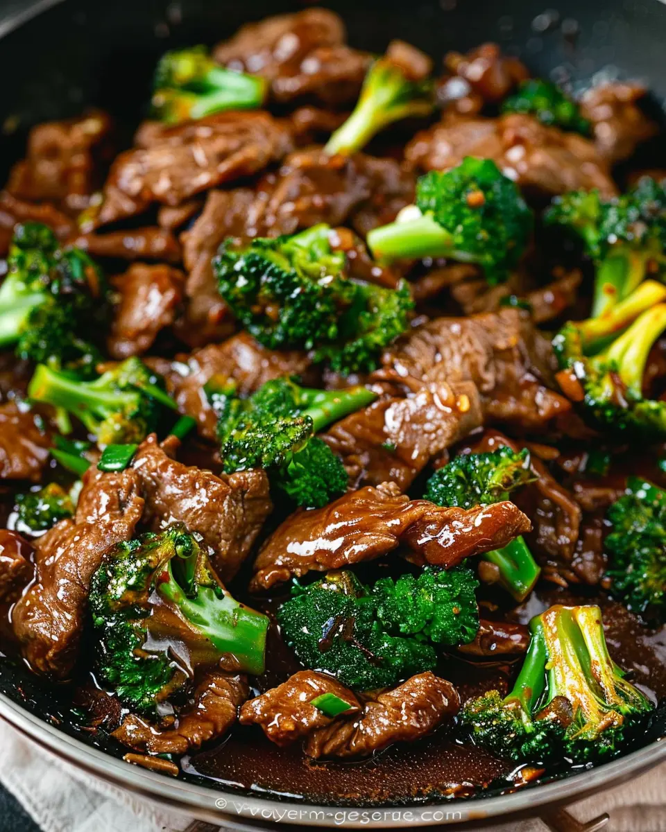 Chinese Beef and Broccoli One Pan Take-Out: Easy Homemade Delight